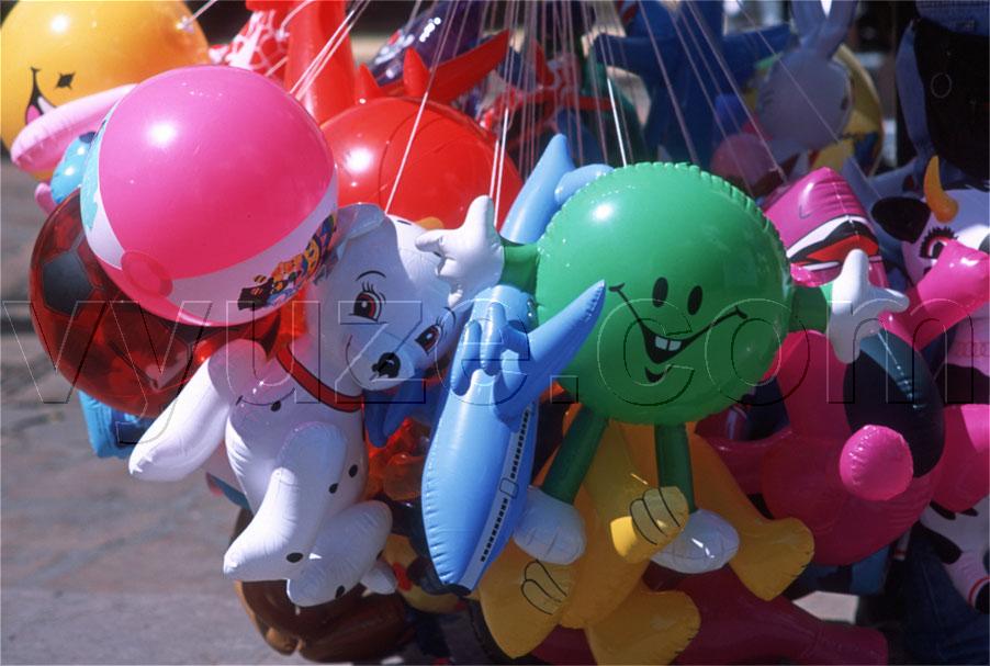 Balloons for sale / Location: Zacatecas, Mexico